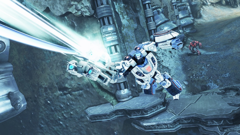 Illustration for article titled Starscream, Grimlock and More of this Fall's Fall of Cybertron Transformers